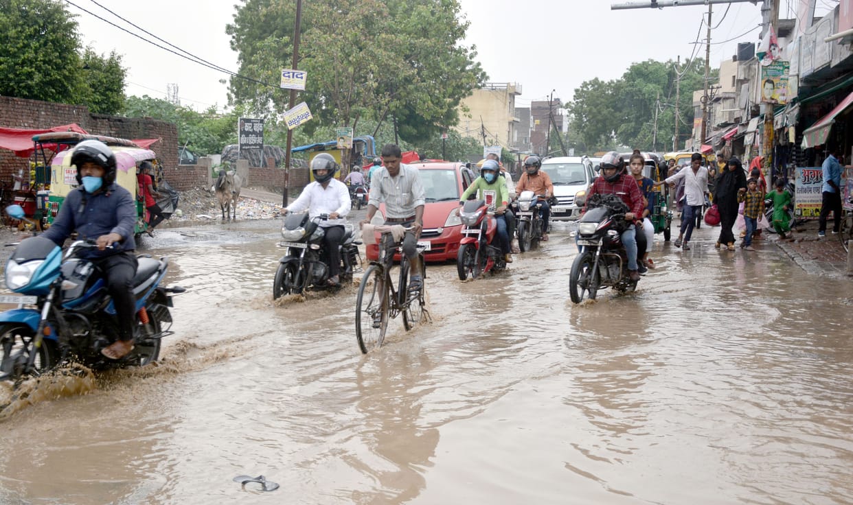 Rain In Aligarh