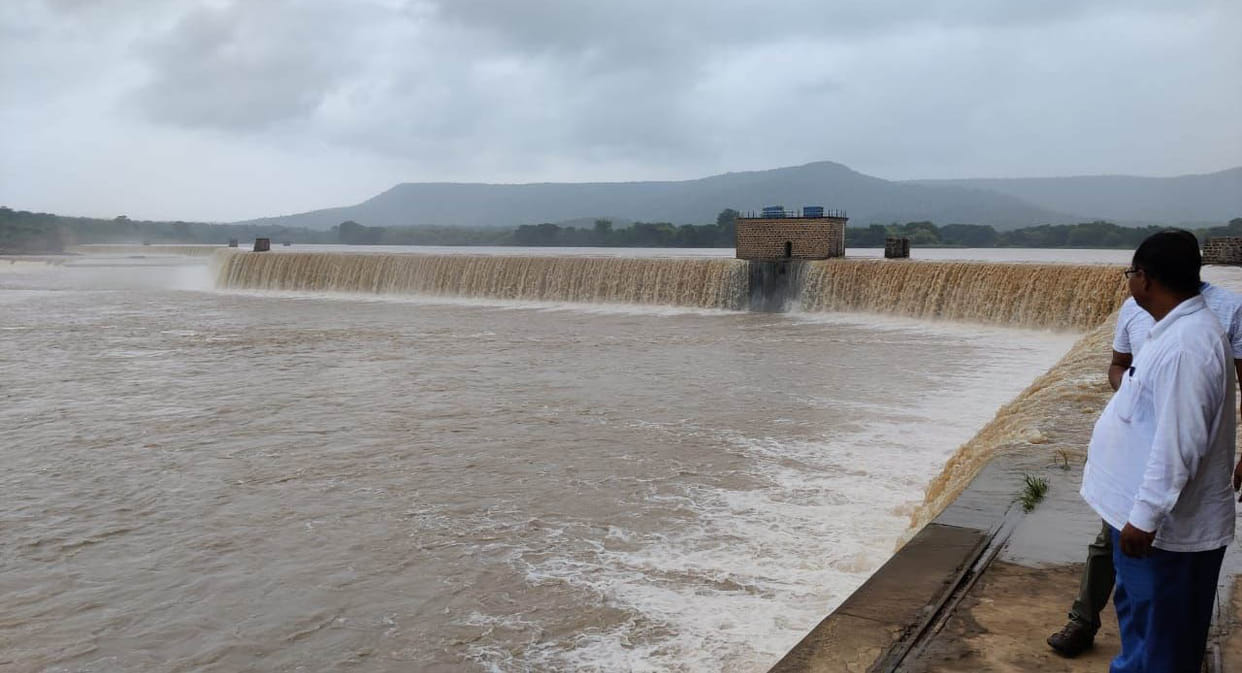 It rains in Sawan, threat of drought averted