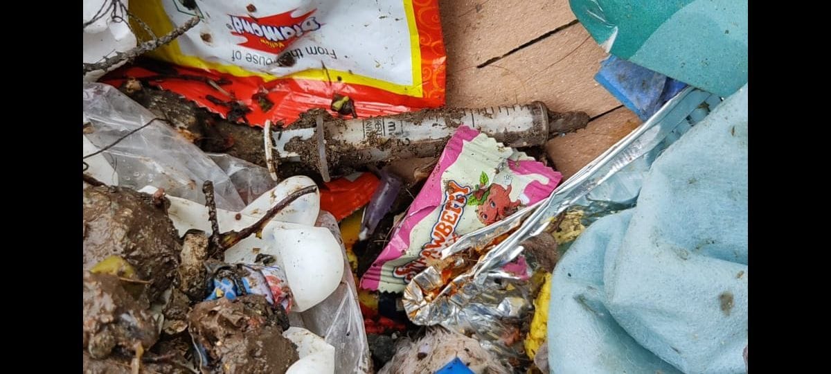 Bio medical waste thrown behind BD Pandey Hospital