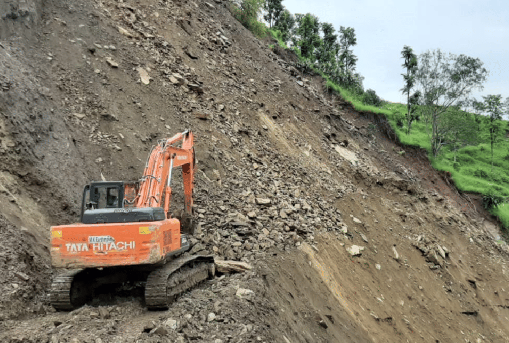 Uttarakhand Weather Update today: 338 roads closed due to landslide and water level of rivers increased
