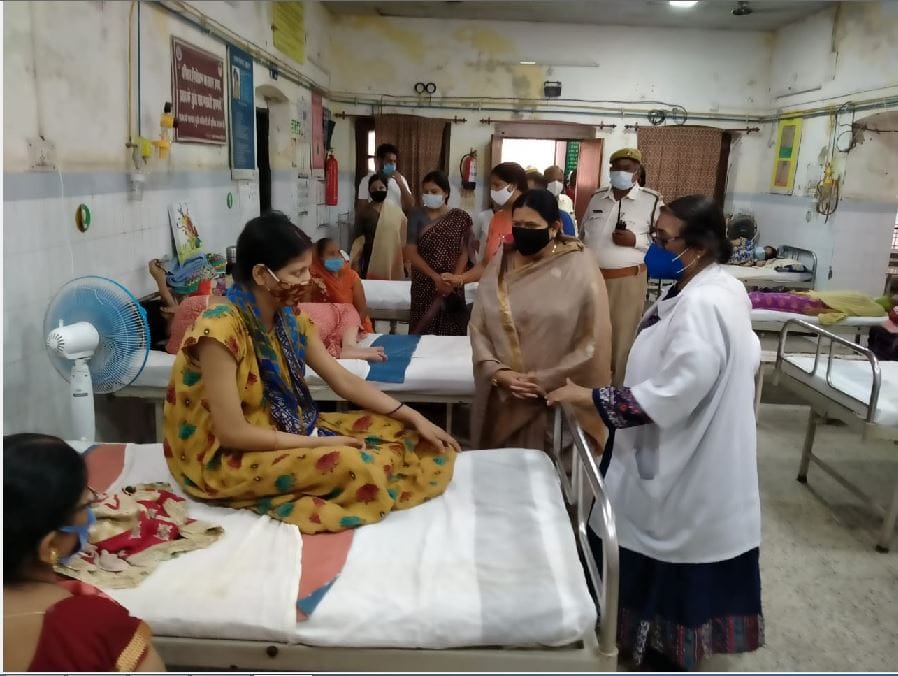 patient family complained of Five thousand have to be paid for delivery in hospital varanasi