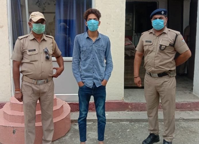 The absconding accused arrested in an attempt to steal by breaking the ATM