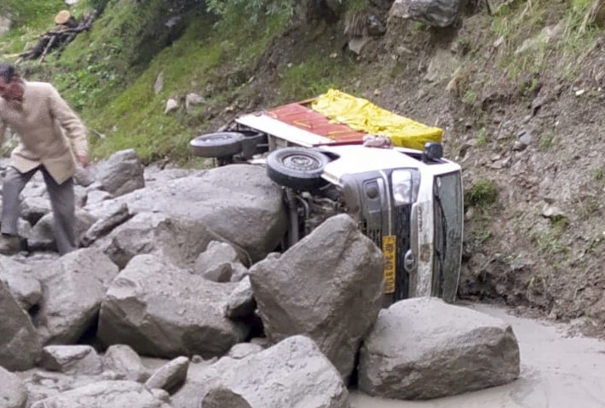 Lahaul Spiti Tozing Nullah Flash Flood  four died Bhimsei Mandi Himachal Pradesh
