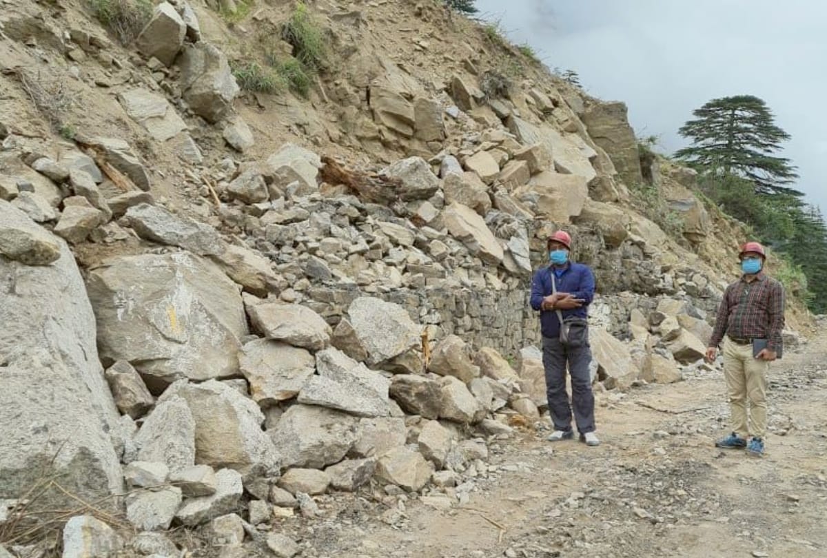 kinnaur landslide News: geological survey of india chandigarh team visit spot