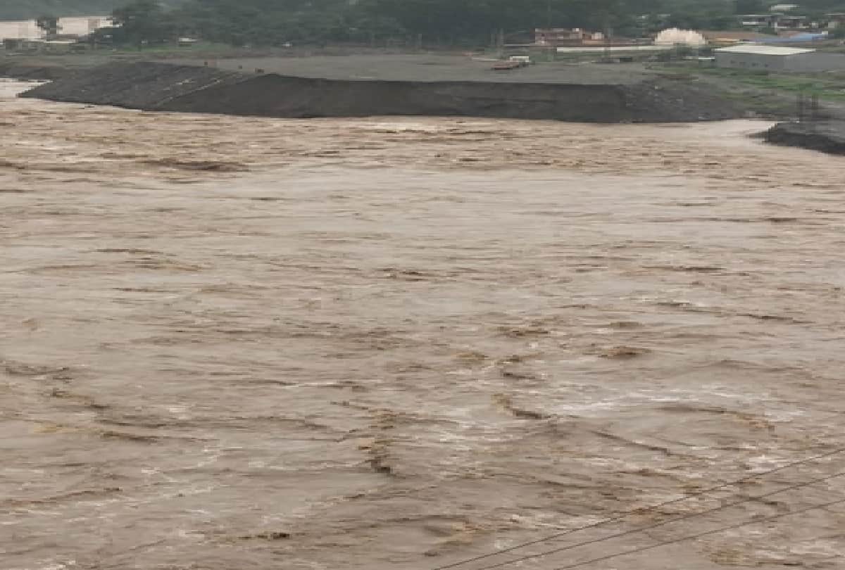 Jammu Kashmir Cloudburst Photos: Five Killed And Many Missing In Kishtwar, Police-army, NDRF And SDRF Teams Engaged in Rescue