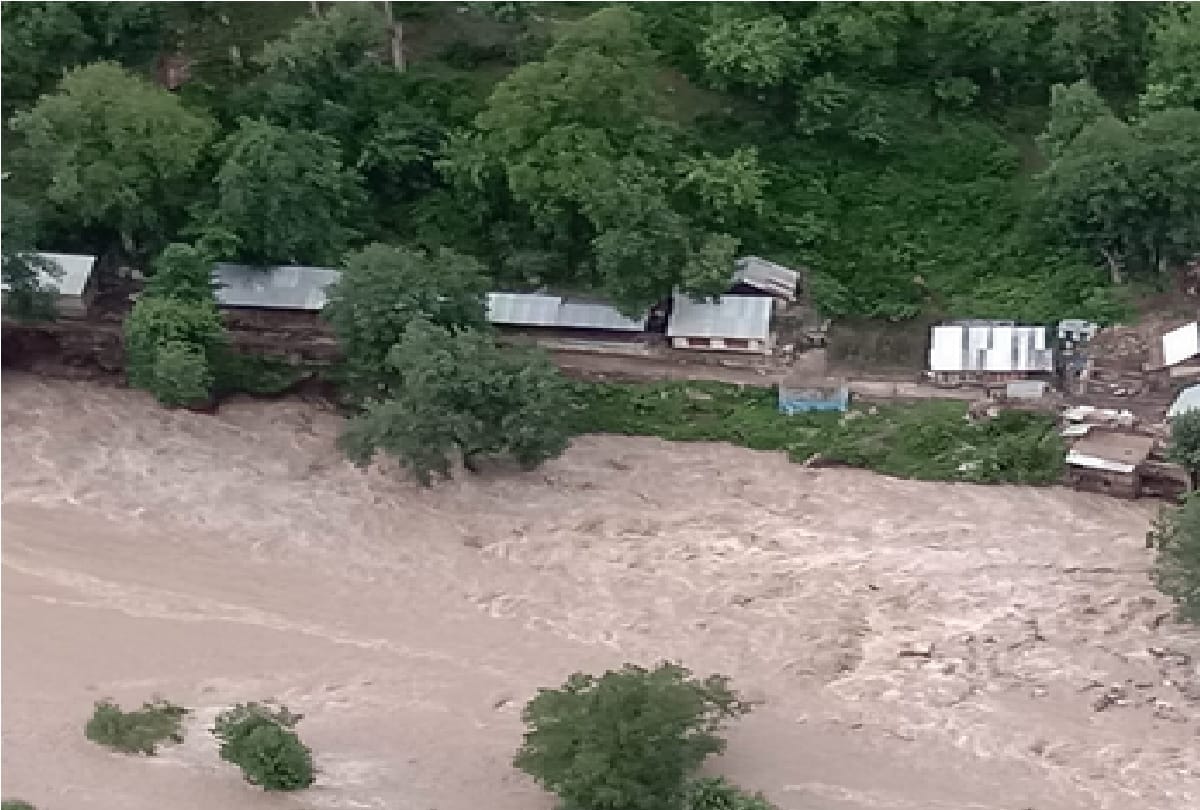 Painful: After returning home after performing namaz, destruction came, Kishtwar hospital was taken by helicopter