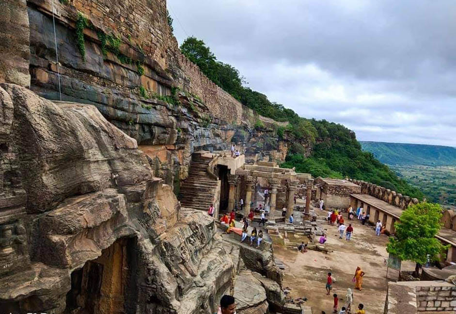Tourists wandering the water in the fort