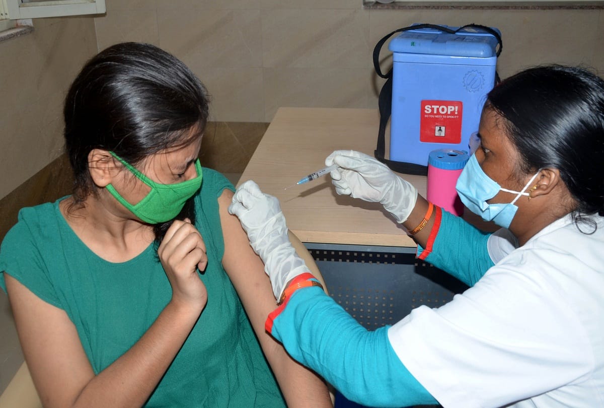 Delhi vaccination completion is very necessary not having enough vaccine