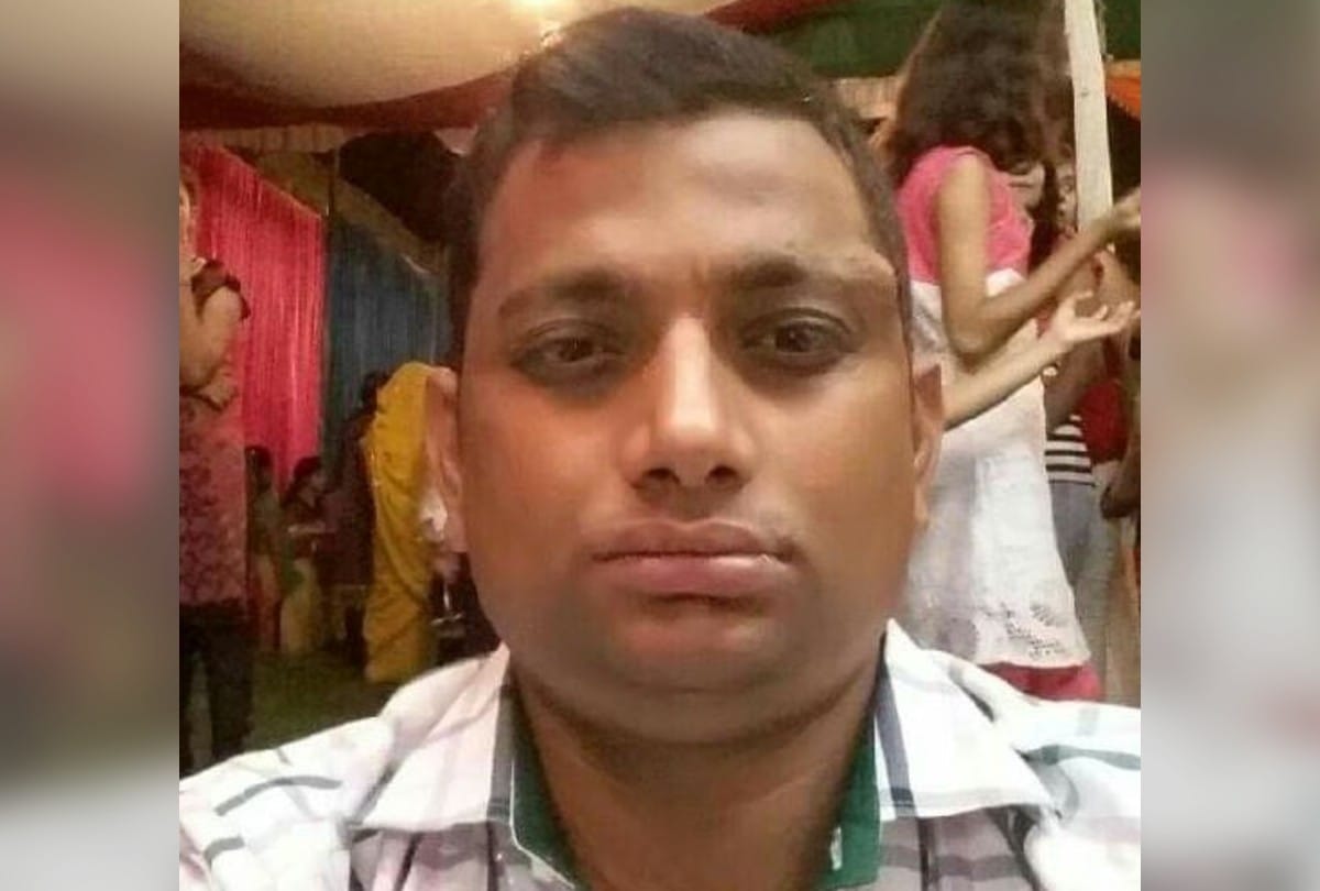 police remove businessman half-burnt body from pyre in agra