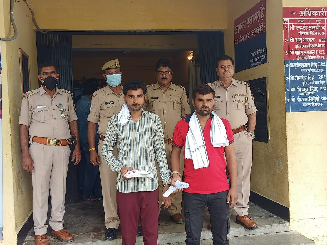 etawah news,Two miscreants arrested in encounter