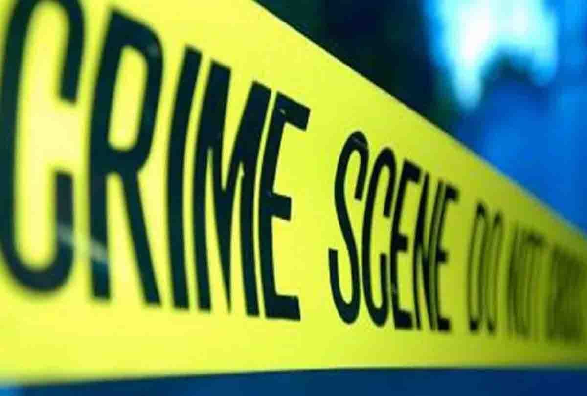 bullies beat up the priest in farrukhabad