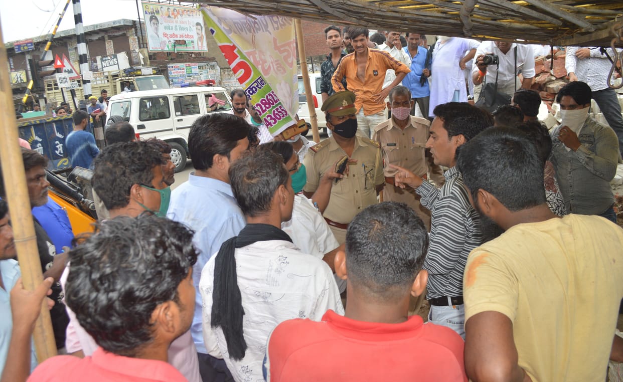 Hathras: Municipality team returned to remove encroachment