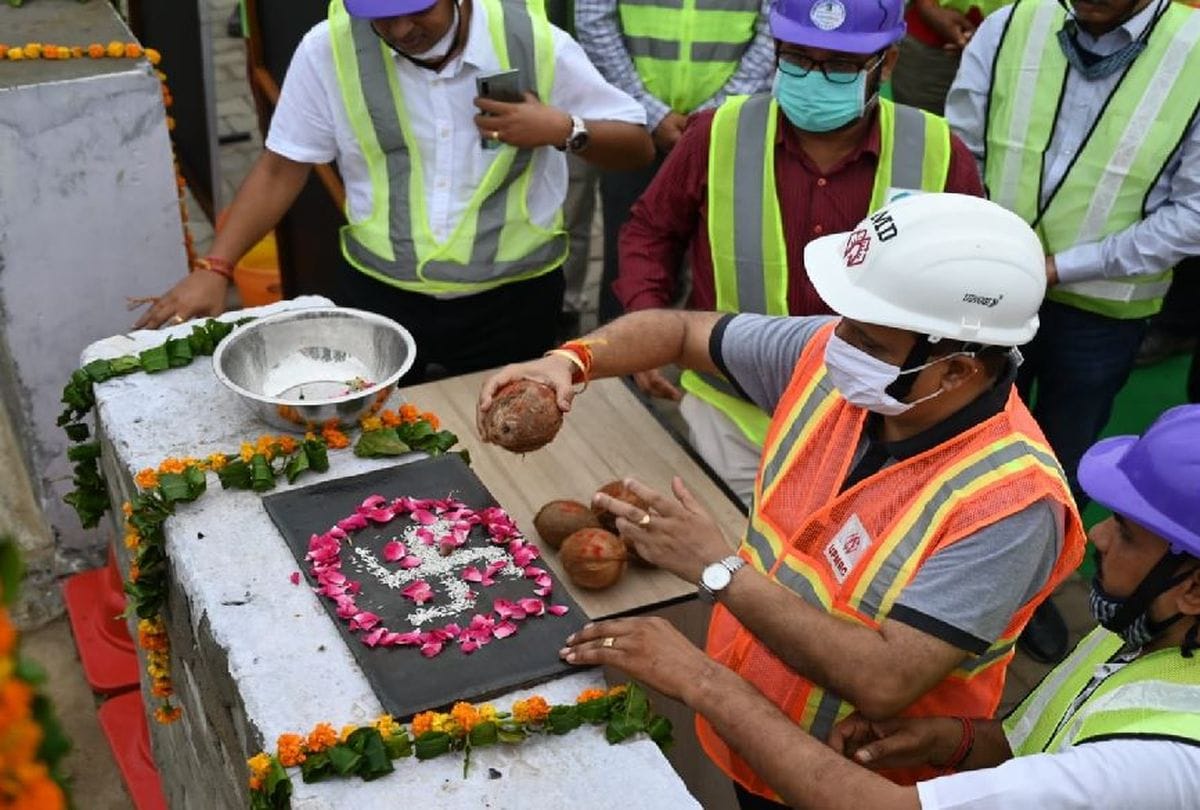 Agra Metro Work: Construction of U girder for elevated metro track started