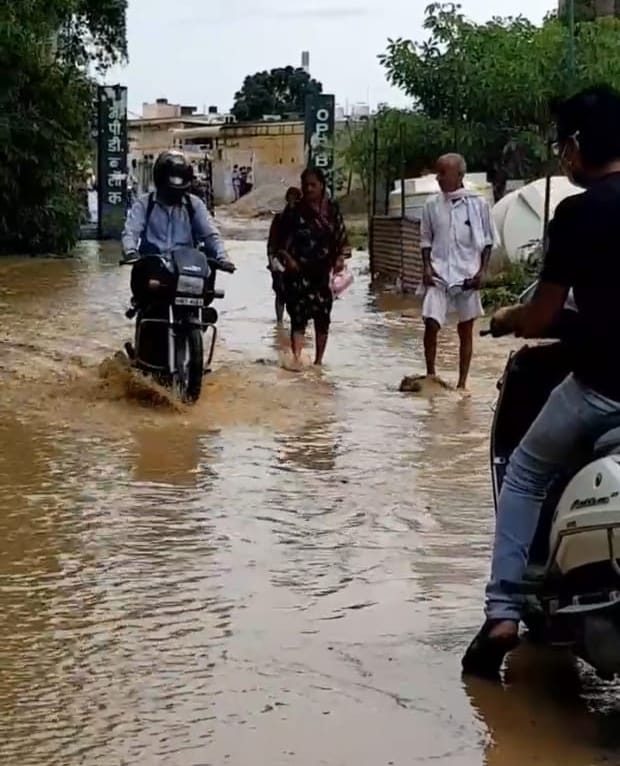 City submerged due to rain, youth dies due to drowning, Yamunanagar
