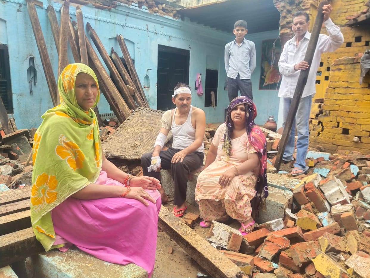 UP Board's meritorious student's house collapses, father injured