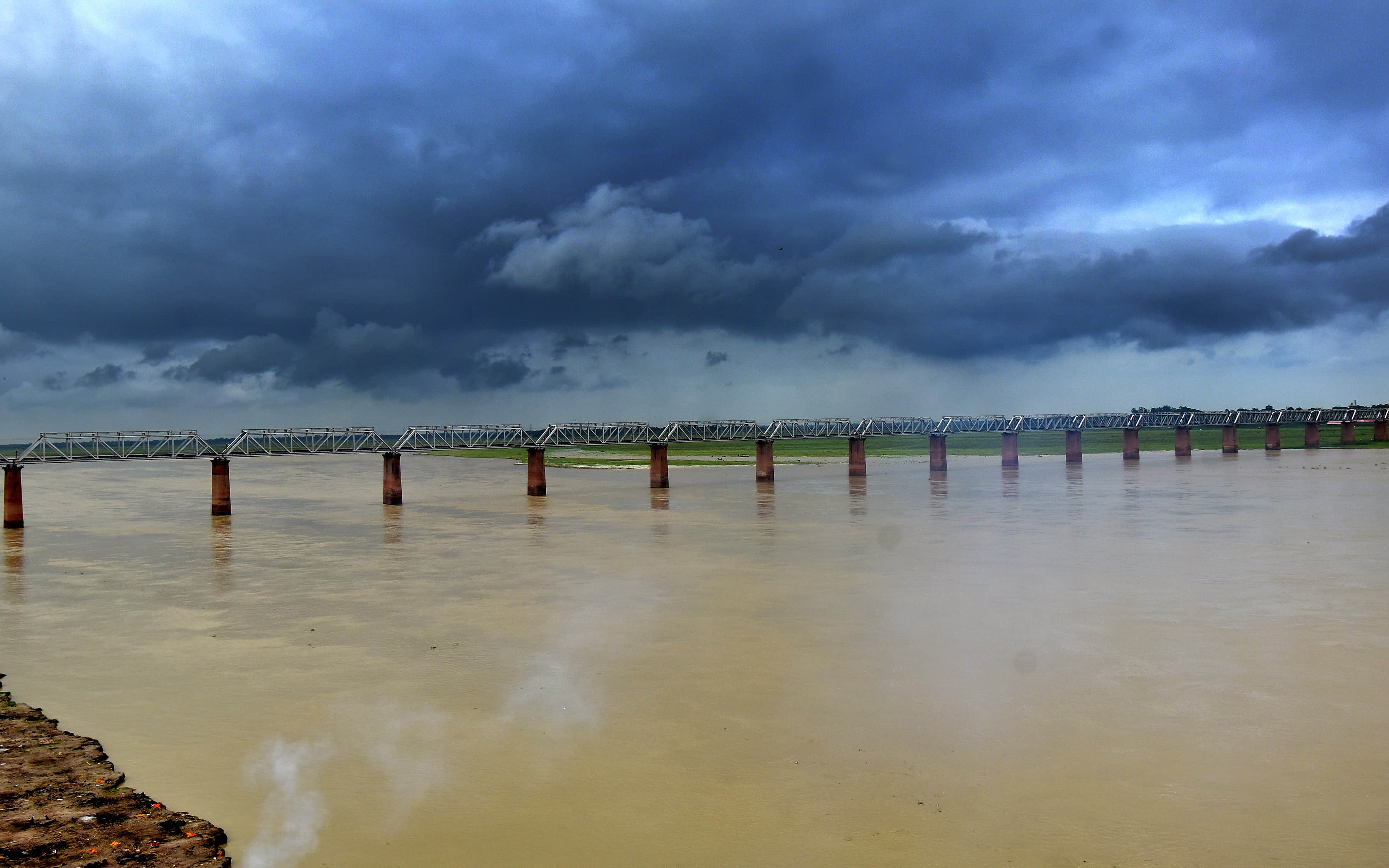 Prayagraj: 27.4 mm of rain, mercury dropped by five degrees, warning of heavy rain