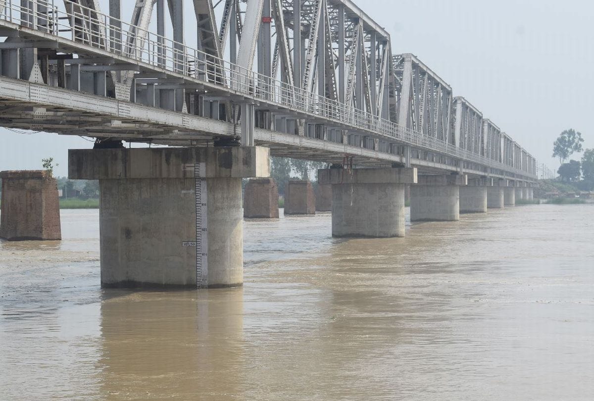 maternal uncle died at Kachla Ghat nephew missing