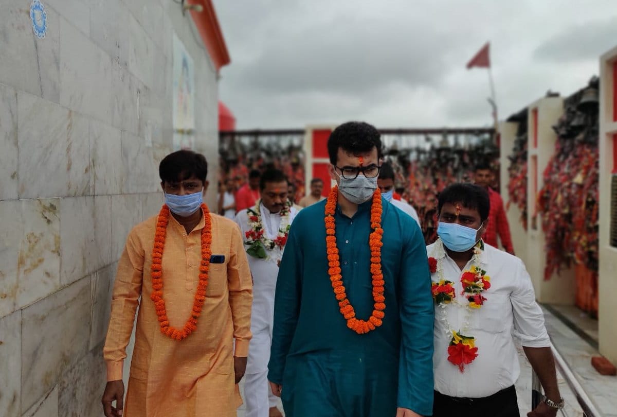 Smriti Irani son laid the foundation of her home in Amethi.