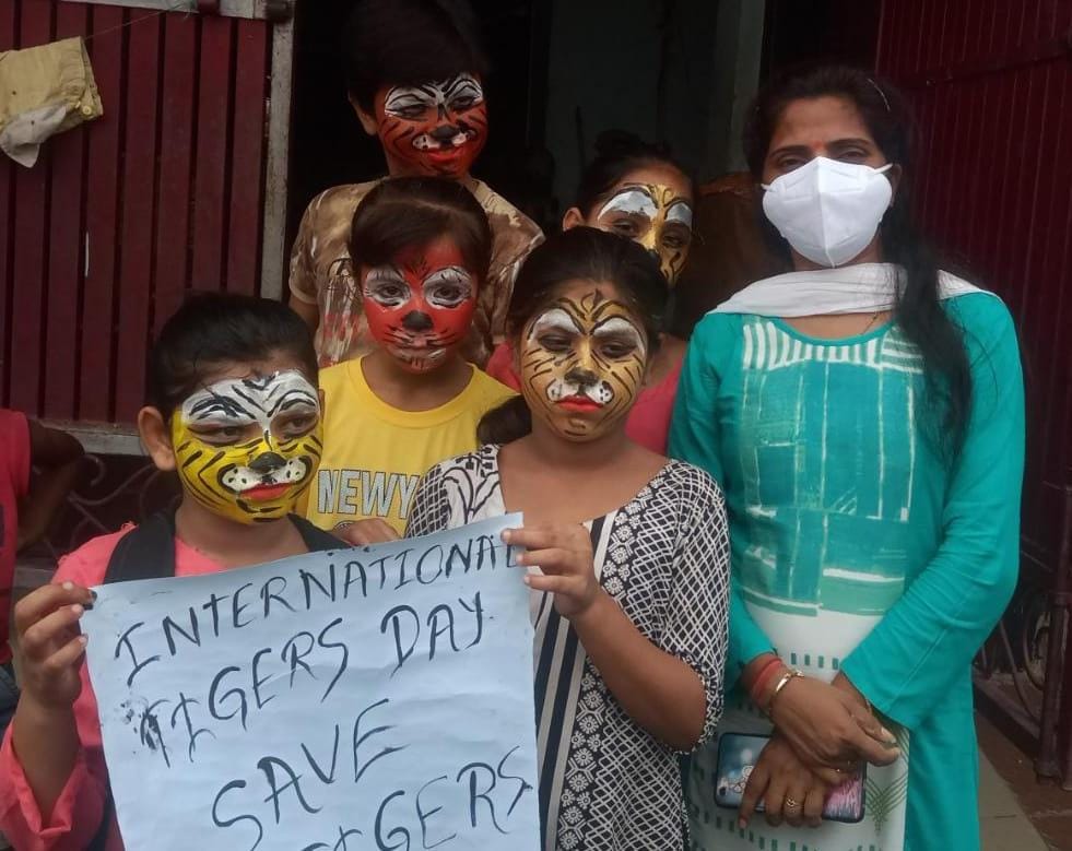 Pledge to save tigers on International Tiger Day