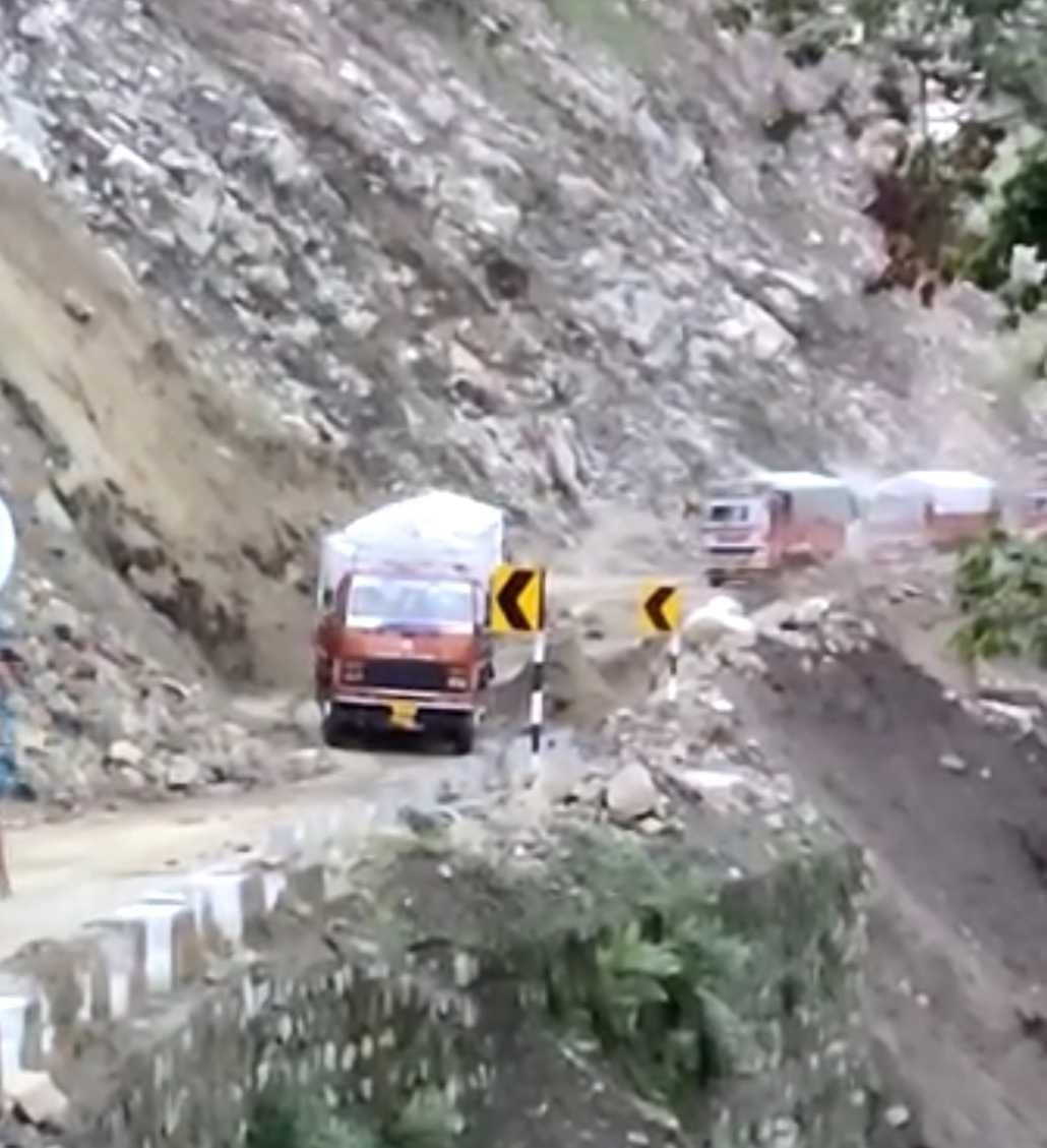 Traffic between Tanakpur-Champawat on NH started after 105 hours