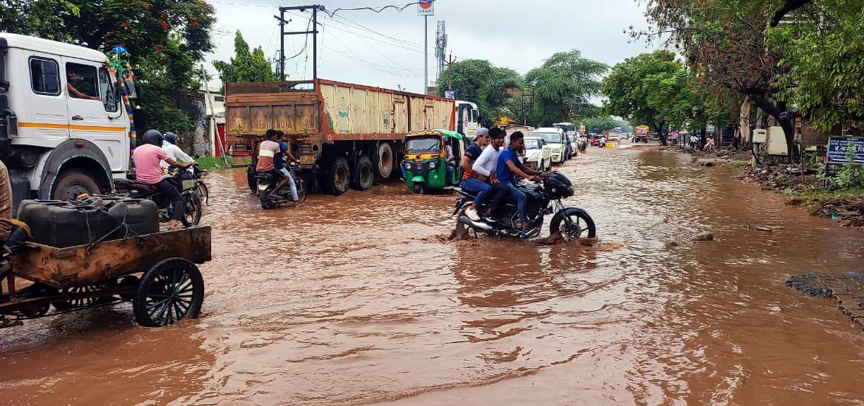 Waterlogging on Ramghat road