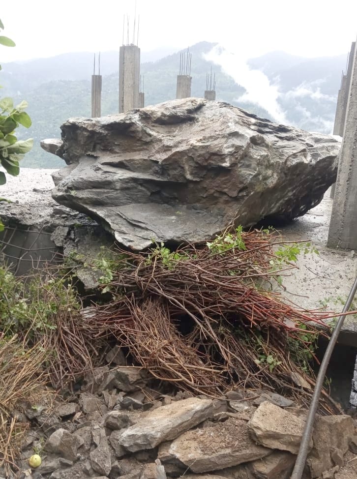 People evacuated the village due to falling of stones