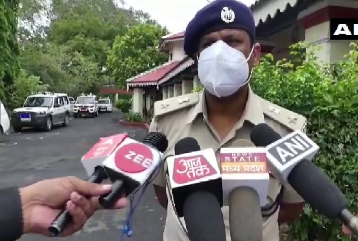 Mandsaur hooch tragedy, Three more fir registered,  Police has declared a reward of Rs 10000 each to nab the accused