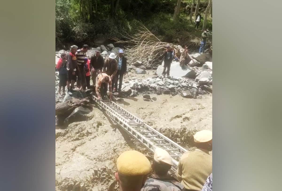 flash flood cloudburst himachal news: lahaul cloudburst rescue lahaul flash flood rescue brahma ganga kullu flash flood rescue kullu brahma ganga cloudburst rescue news