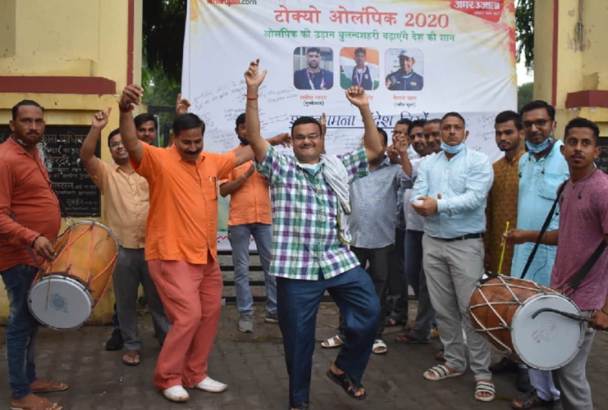 Tokyo olympics 2021 boxer satish enters in quarter final round rower arvind out but made historic record know about both athlete