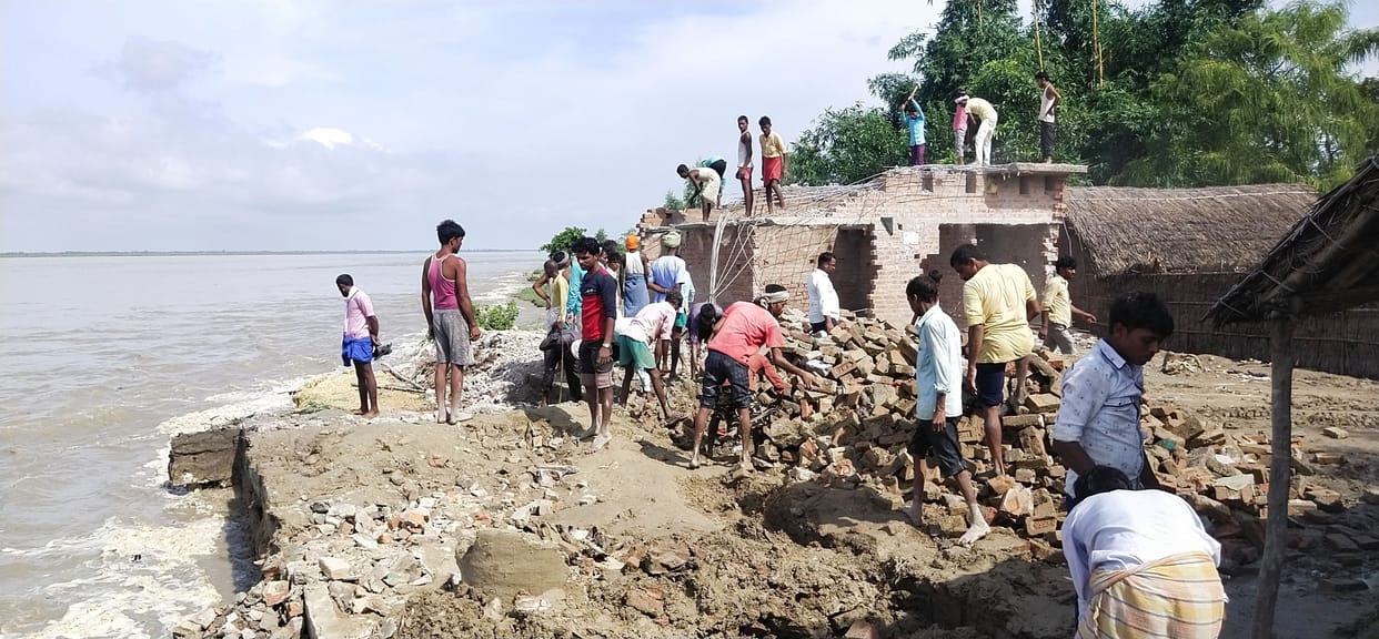 Water reached near Badhainpurwa, 15 houses at the mouth