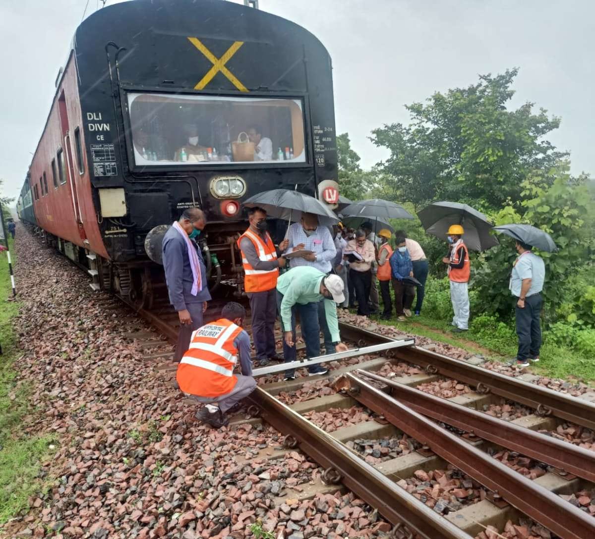 Travel will be pleasant in Mahoba Khajuraho railroad, electric trains will run soon