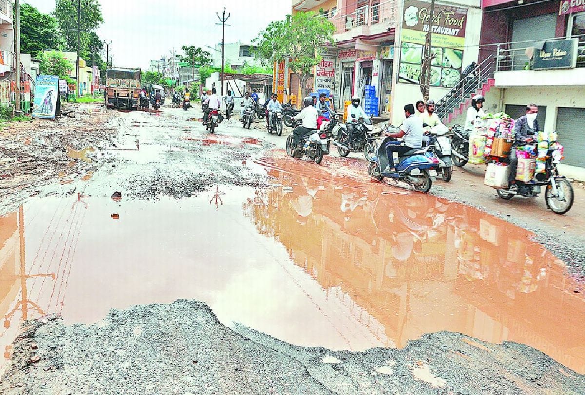 UP: Proposals sought from all public representatives to fill the pit, campaign will start as soon as the rain stops