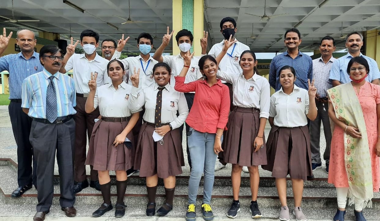 100 percent student passed in cbse intermediate
