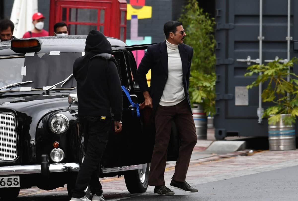 Akshay Kumar film BellBottom to release in theatres On 19 August Vaani Kapoor Vashu Jackky Bhagnani