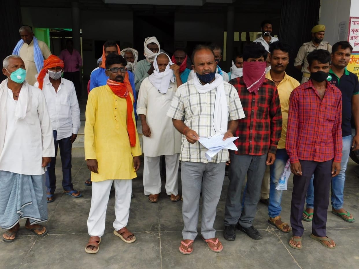 villagers give gyapan to dpro