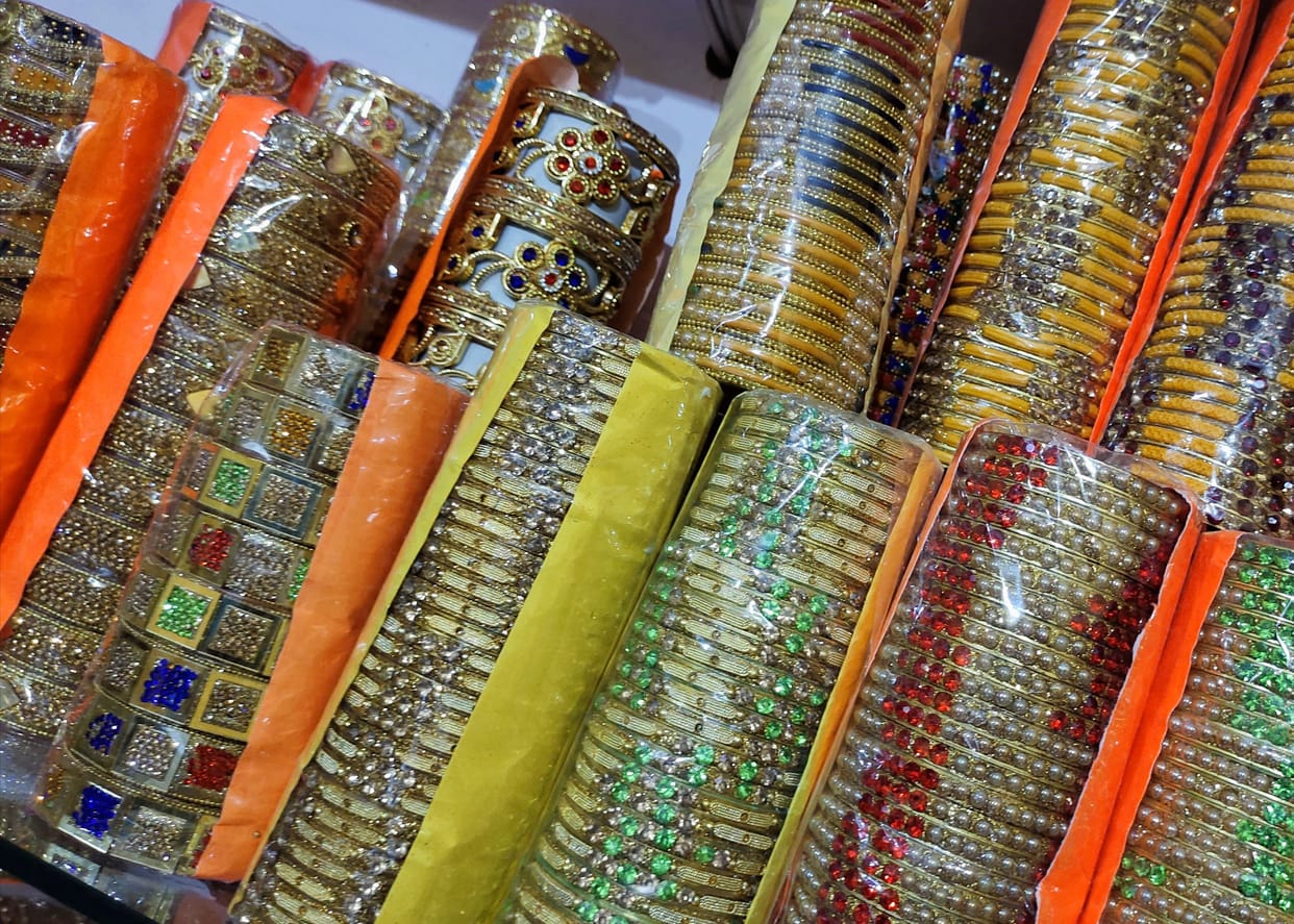 firozabad news, Metal, glass bangle, sheep,  kada. Working brides, fancy, bracelets, bangles