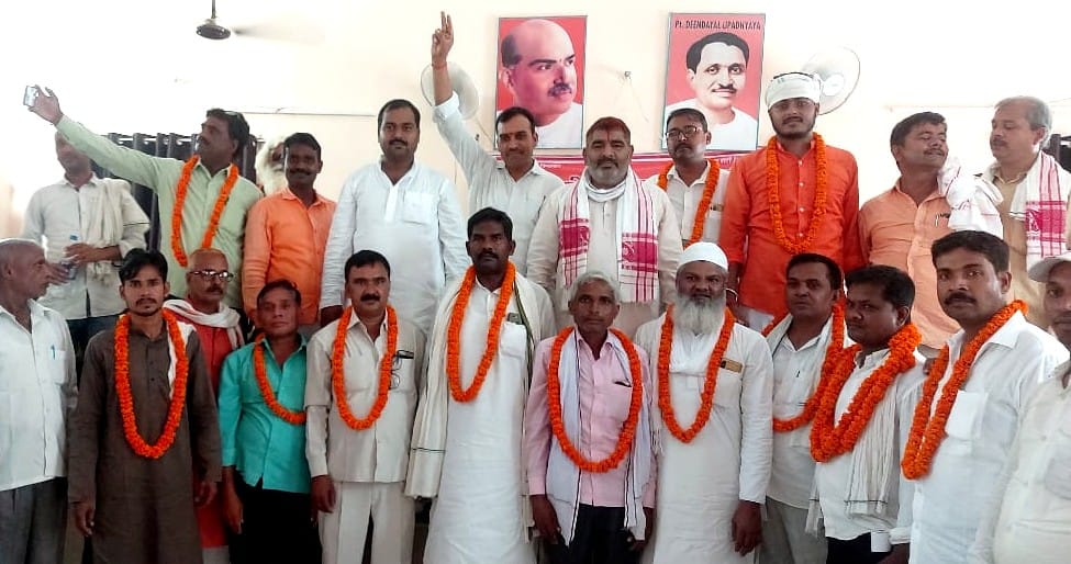Respect for newly elected heads, district and area panchayat members