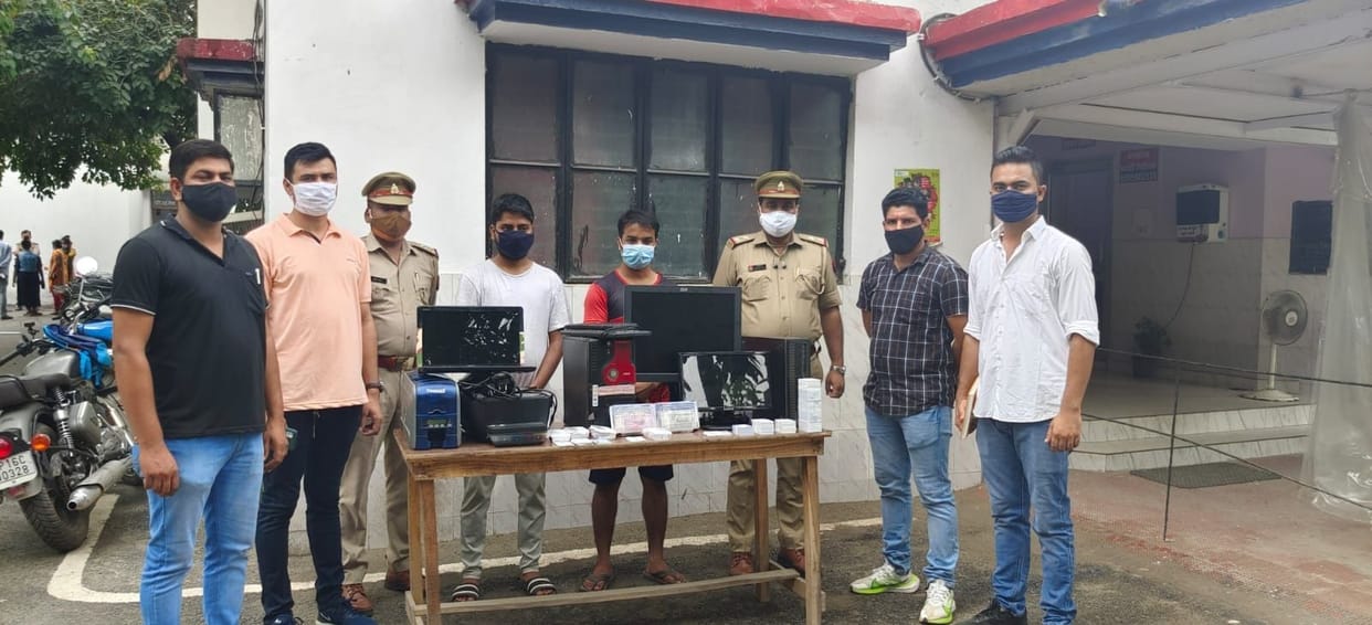 Fake DL for Rs 1200, used to sell Aadhaar for Rs 150