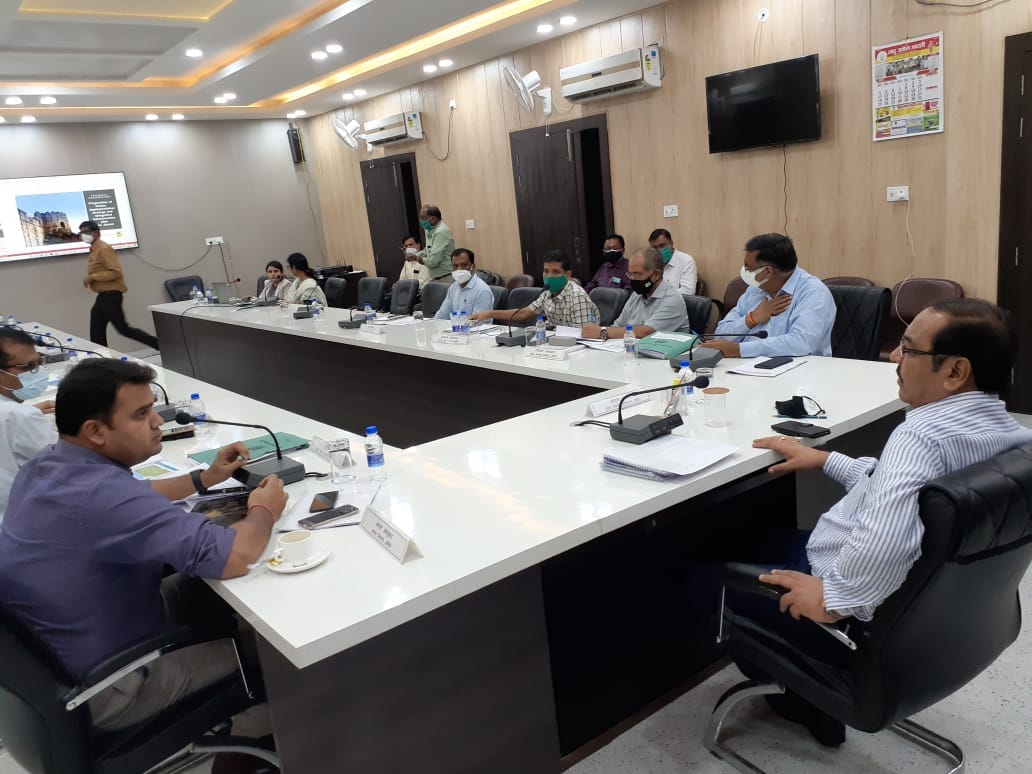 Jhansi will be developed on the lines of Ayodhya: Divisional Commissioner