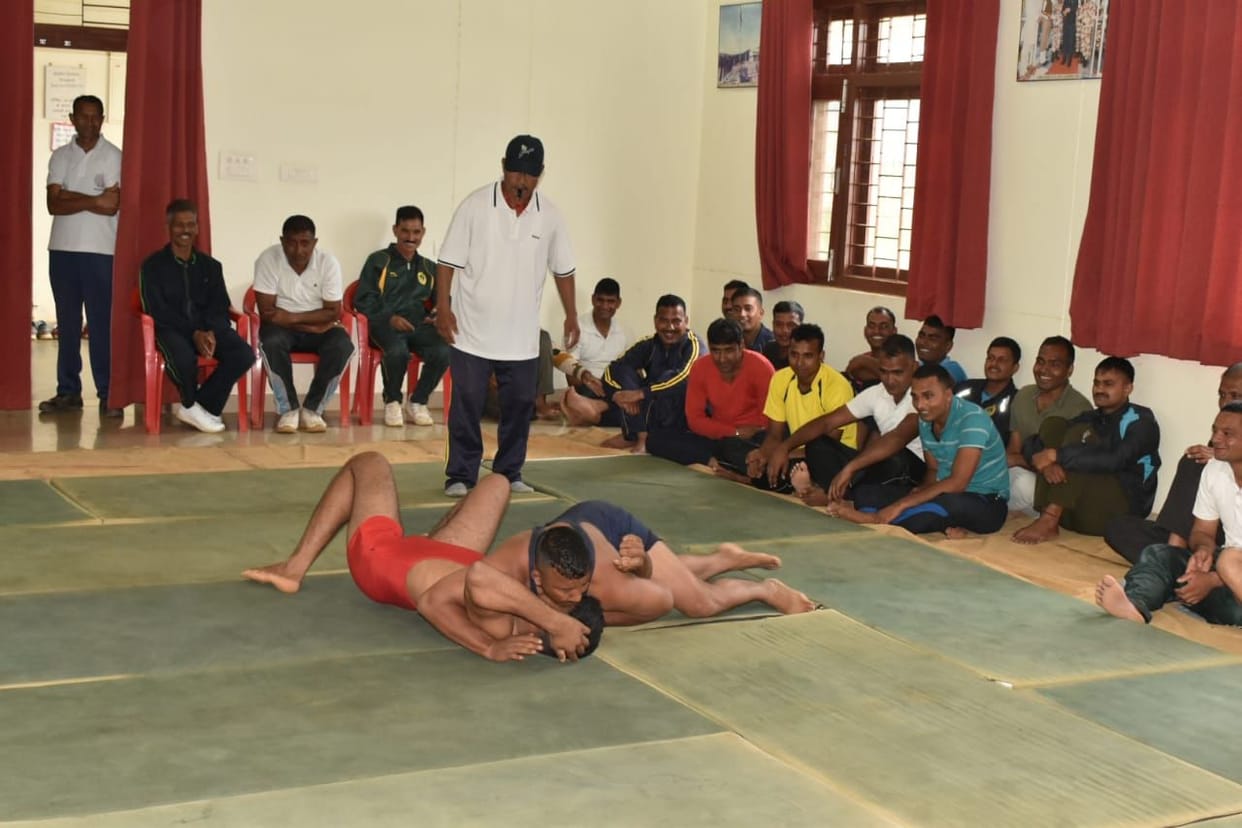 In arm wrestling, Santosh of Bareilly and Rahul of Dehradun are winners