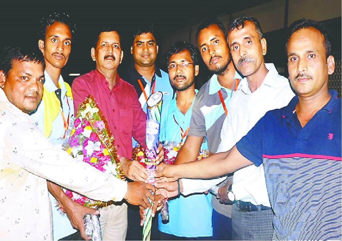 Sports lovers reached varanasi to encourage players of Tokyo Olympic 35th stop in  journey of 51 districts of uttar pradesh