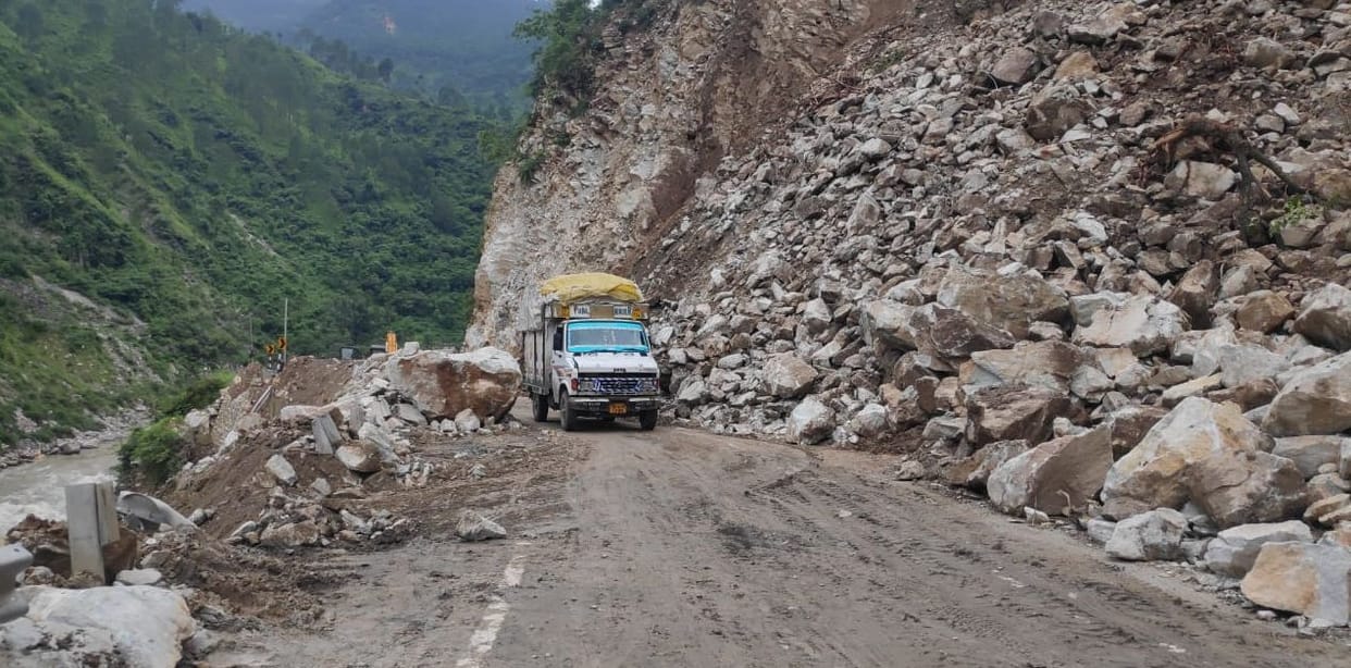 Rudraprayag-Gaurikund Highway opened after 24 hours