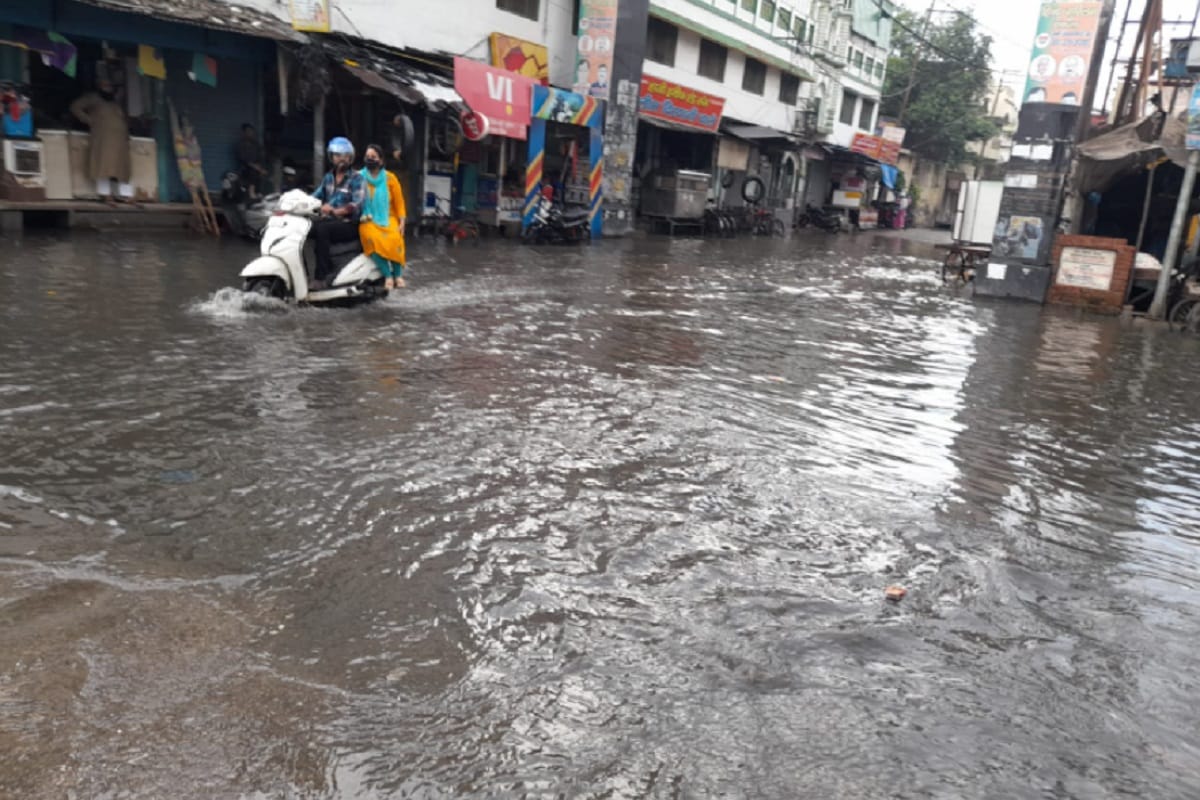 West UP Monsoon Update: Rain has in many cities of Uttar Pradesh at today