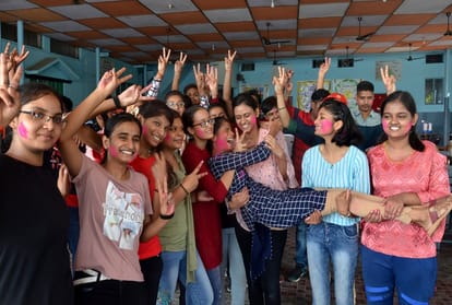 CBSE Result: 99 percent marks for faith, district also made a record