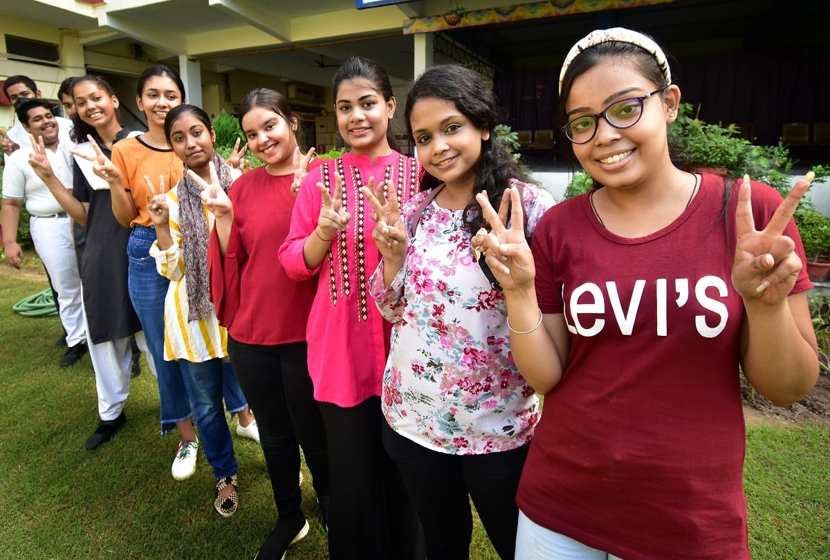 CBSE Result: 99 percent marks for faith, district also made a record