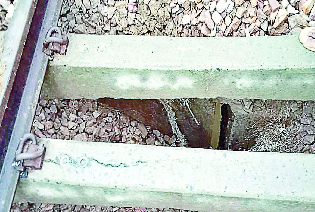 Villagers averted major train accident in Uttar Pradesh