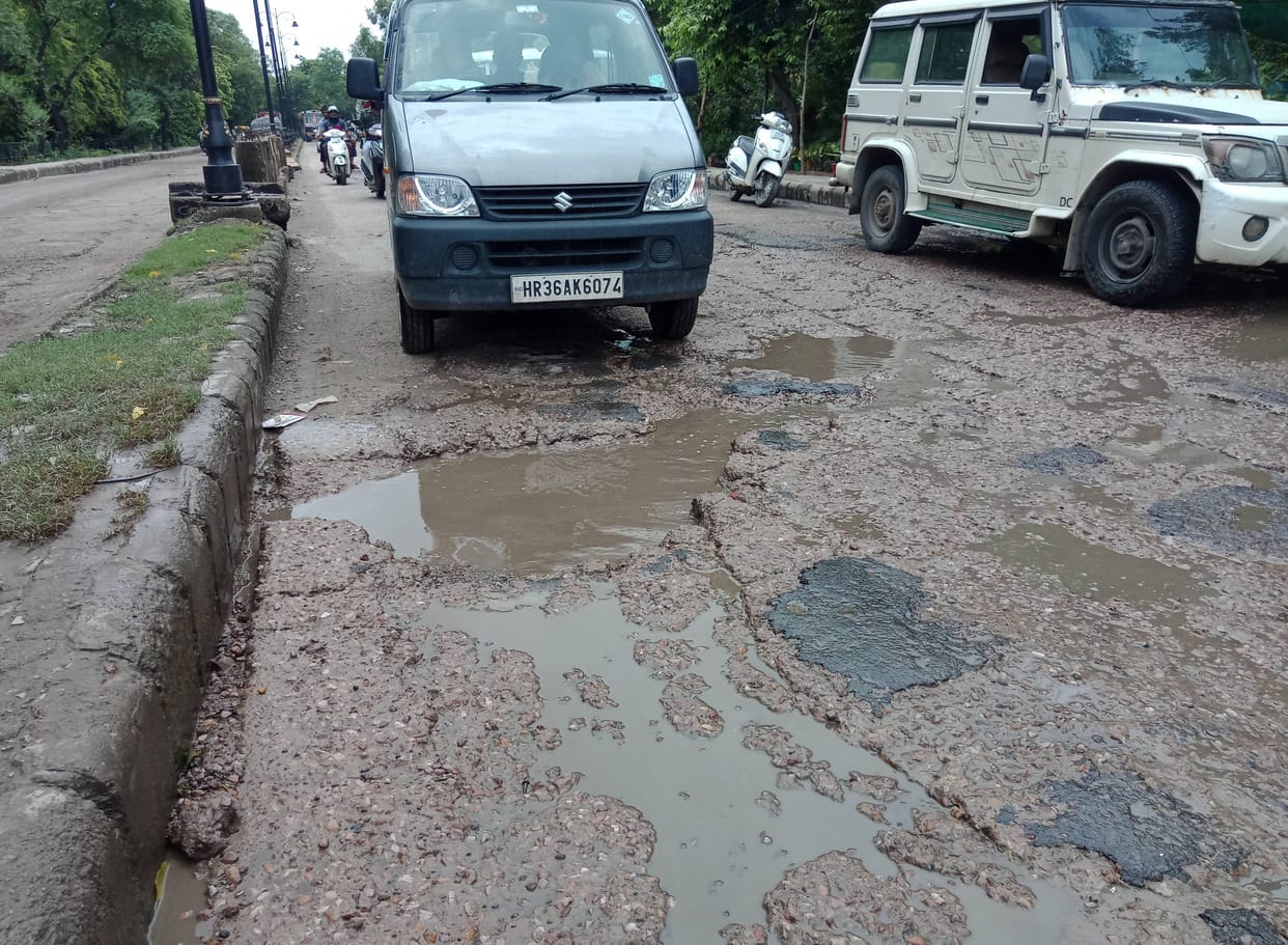 Road deteriorated in 25 km from highway to city, people upset
