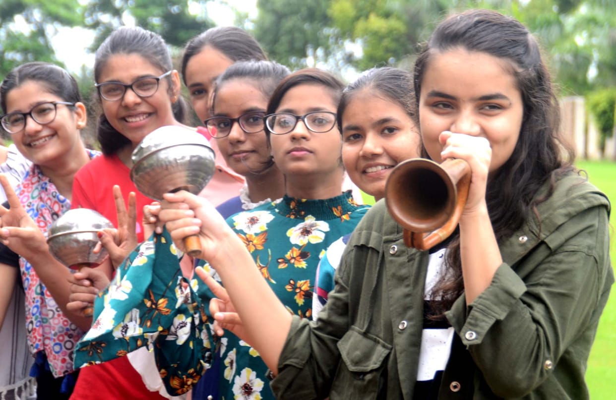 Students waved their flag in the board exam