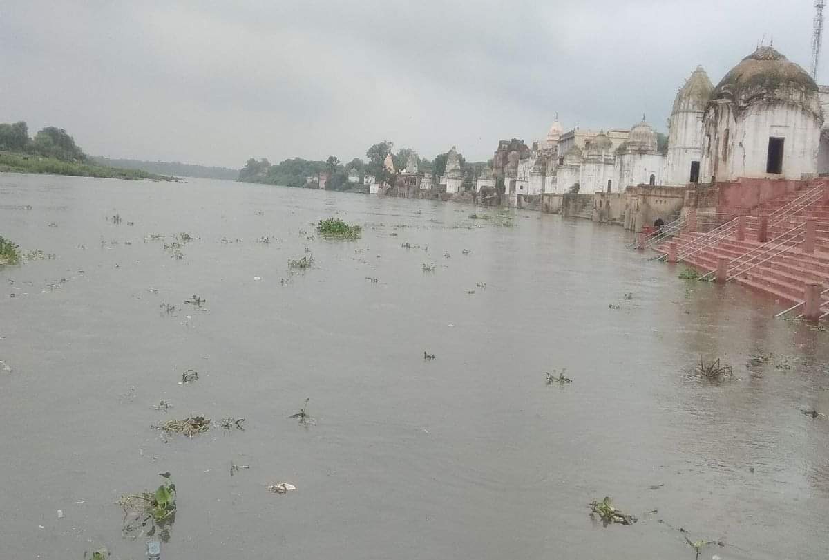 Weather today heavy rain warning in Agra