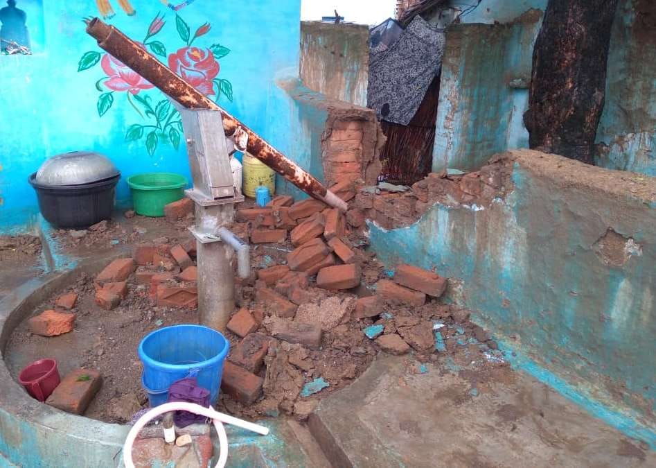 Angry horse trampled the child due to stone pelting, death
